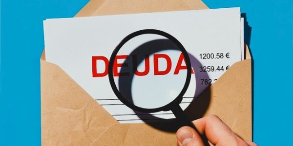 Carlos Alessandro Cestari Infantini - Alivio financiero ¡Estrategias de reestructuración de deuda que salvan corporaciones y Estados! - FOTO