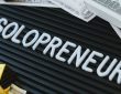 Carlos Julio Heydra Castillo - Solopreneur; El poder de emprender en solitario - FOTO