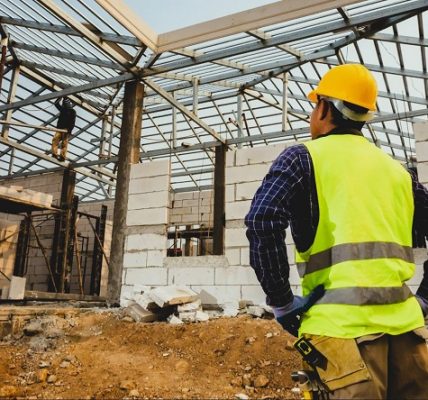 Construcciones Yamaro - ¡Atención! Fallos más costosos en la construcción civil; Cómo mitigarlos - Armando Iachini - FOTO