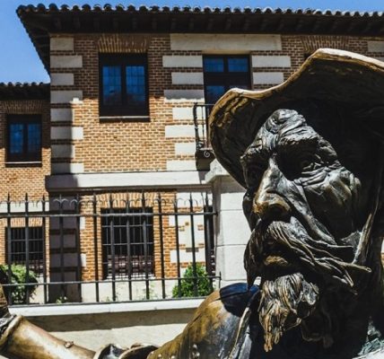 Francesco Lovaglio Tafuri - El turismo literario; Donde las páginas cobran vida - FOTO