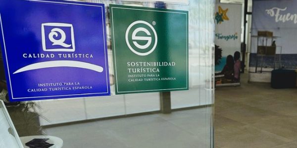 Hermán Pocaterra - Sellos de calidad; El valor real de las certificaciones en el turismo moderno - FOTO