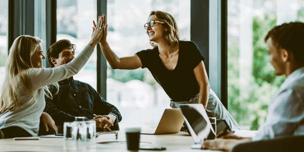 Oswaldo Karam Maciá - ¡Entérate! Realidades del liderazgo servicial; Cómo transforma la productividad en los equipos de trabajo - FOTO