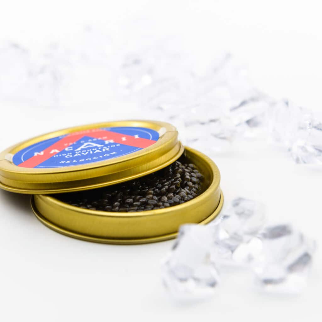 Lata de Caviar Nacarii, producida en el pueblo catalán de Les. Imagen cedida por Caviar Nacarii
