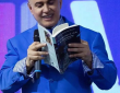 Tarek William Saab: La Trayectoria Literaria del Poeta que Nunca Abandonó la Palabra
