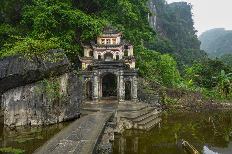 Pagoda de Bich Dong que ver en ninh binh vietnam