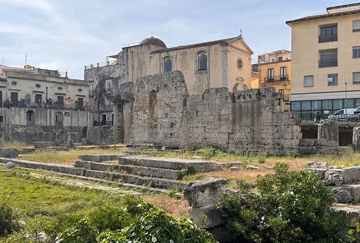 Qué ver en Siracusa: templo de Apolo