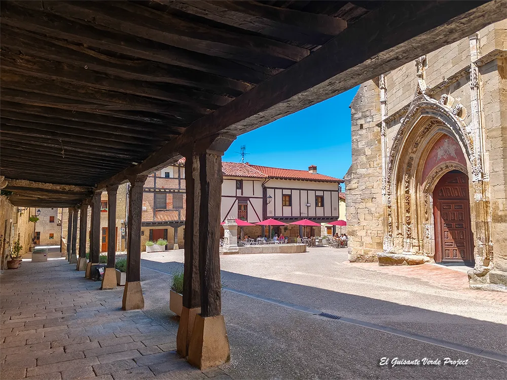 Arco Conopial de San Pedro y Antiguo Hospital de San Lázaro - Santa Gadea del Cid, por El Guisante Verde Project
