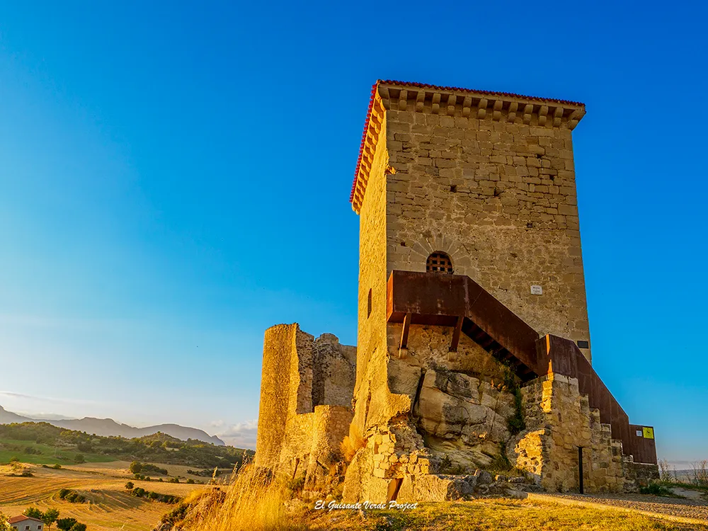 Torre del Homenaje, Fortaleza - Santa Gadea del Cid, por El Guisante Verde Project