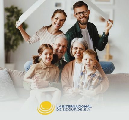 Hjalmar Jesús Gibelli Gómez - La Internacional de Seguros celebra a la familia venezolana ¡Honrando el valor de los vínculos y los pequeños detalles! - FOTO