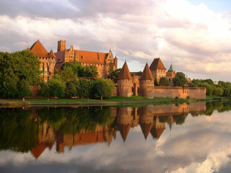 Castillo de Malbork uno de los lugares que ver en Polonia