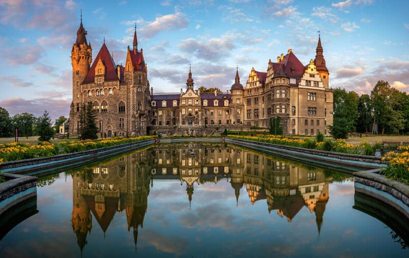 Castillo de Moszna polonia