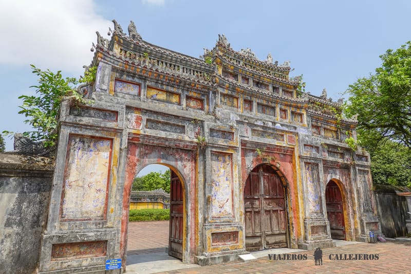 Hue dentro de una ruta por Vietnam