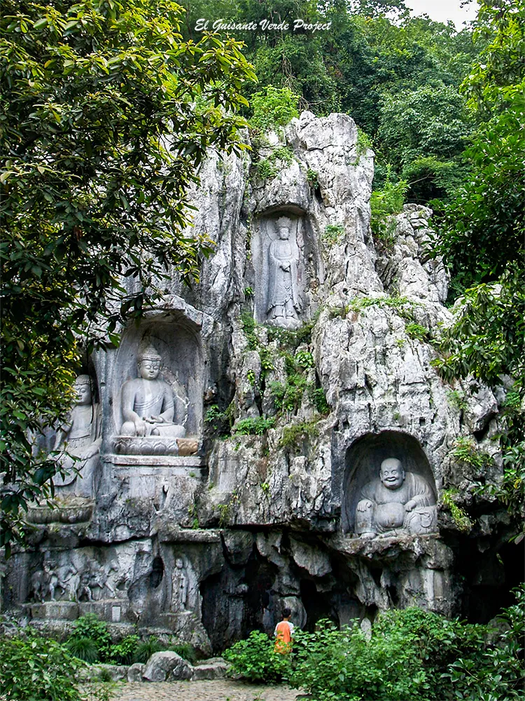 Feilai Feng, esculturas budistas de la dinastía Yang - Hangzhou, China Feilai Feng, esculturas budistas de la dinastía Yang - Hangzhou, China, por El Guisante Verde Project