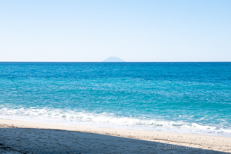 Que Ver en Tropea Calabria Spiaggia Rotonda Stromboli