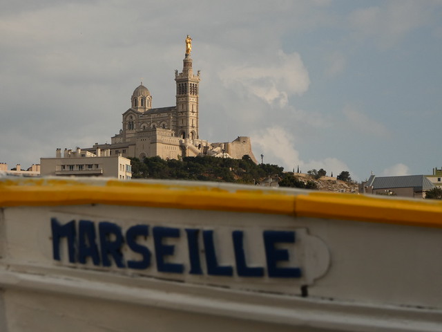 Barco con el nombre Marseille en Marsella, Francia