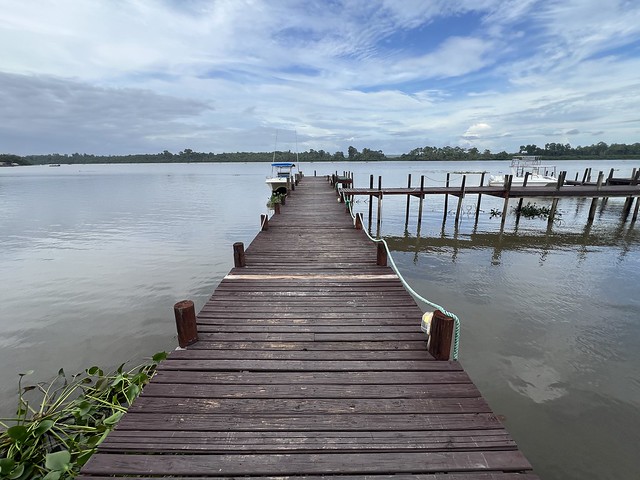 Muelle en Barra do Kwanza (Angola)