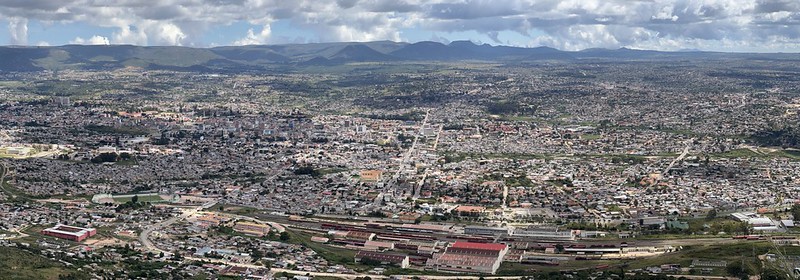 Imagen panorámica de Lubango (Angola) desde el Cristo Redentor