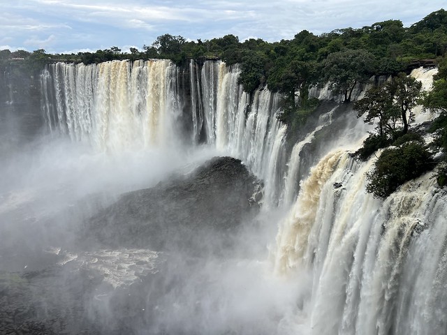 Cascadas de Kalandula, una de las maravillas naturales que ver en Angola