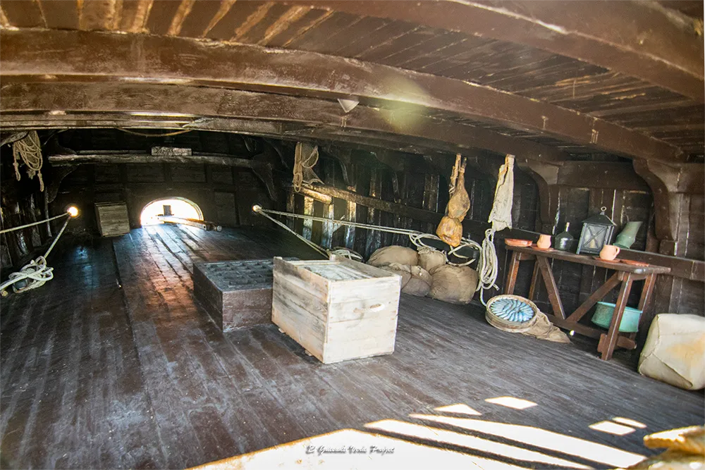 Muelle de las Carabelas, interior de una carabela - Huelva Muelle de las Carabelas, interior de una carabela - Huelva, por El Guisante Verde Project
