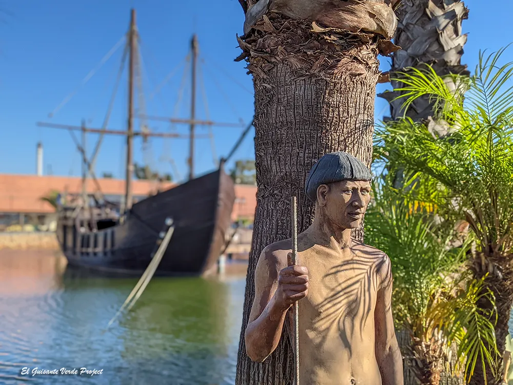 Muelle de las Carabelas, Isla del Encuentro - Huelva Muelle de las Carabelas, Isla del Encuentro - Huelva, por El Guisante Verde Project