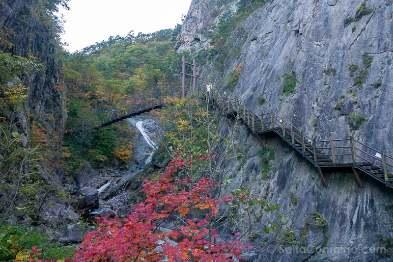 Que Ver en Seoraksan Corea Catarata Yukdam