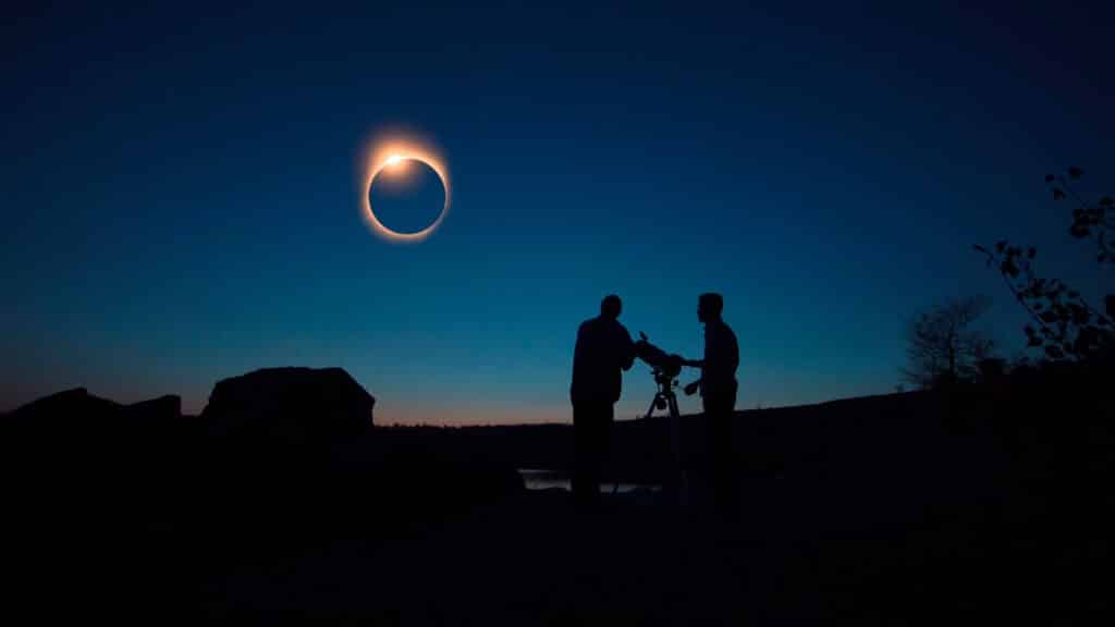 Eclipse total de sol.