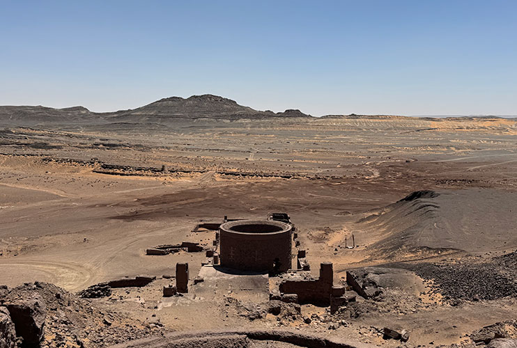 Mina abandonada en el desierto de Merzouga
